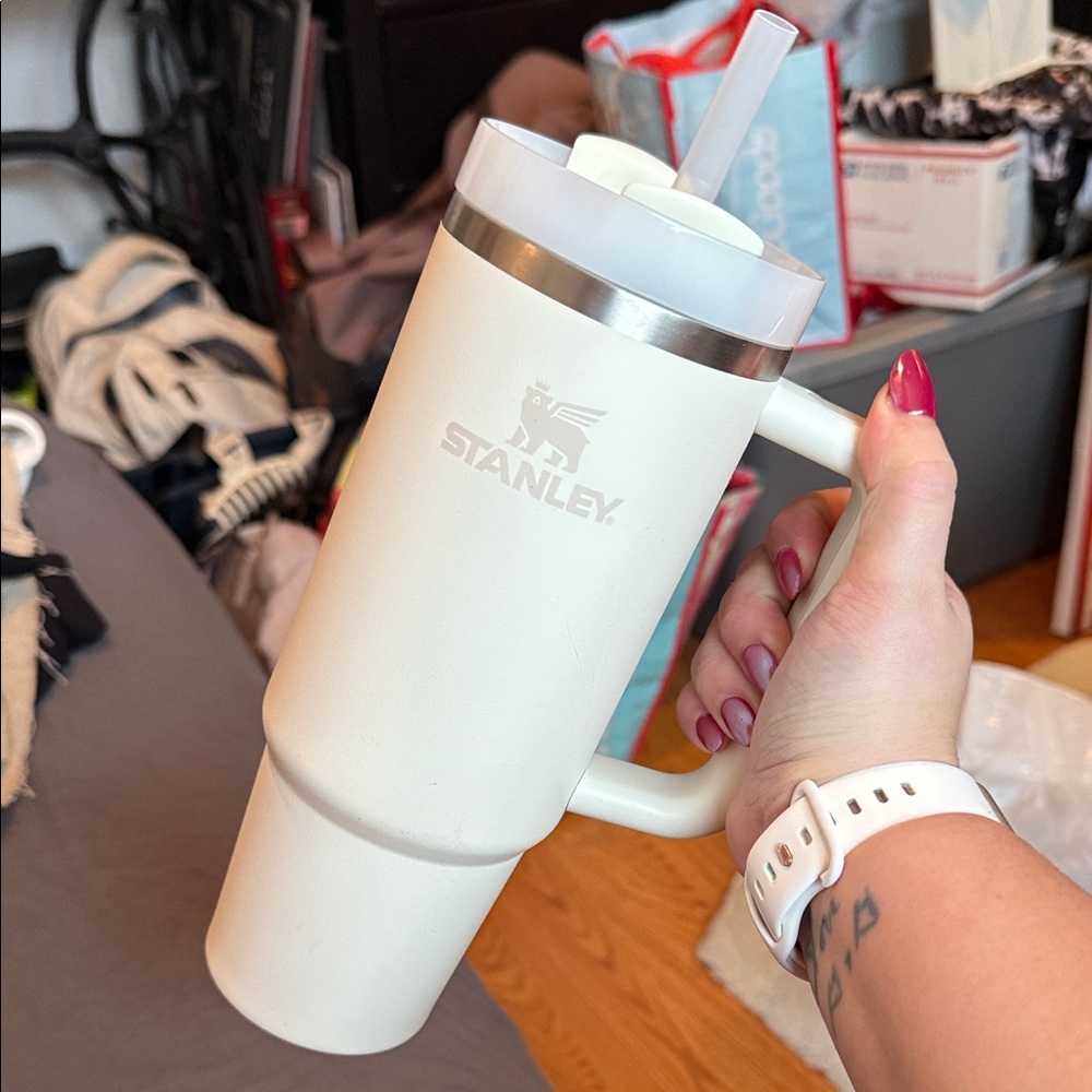 Stanley Cream Tumbler with Handle and Straw